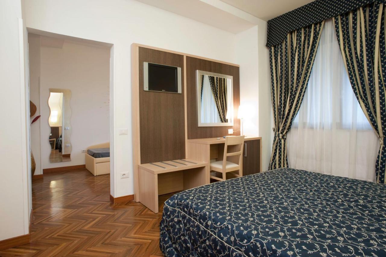 Hotel Astoria Fermo Buitenkant foto