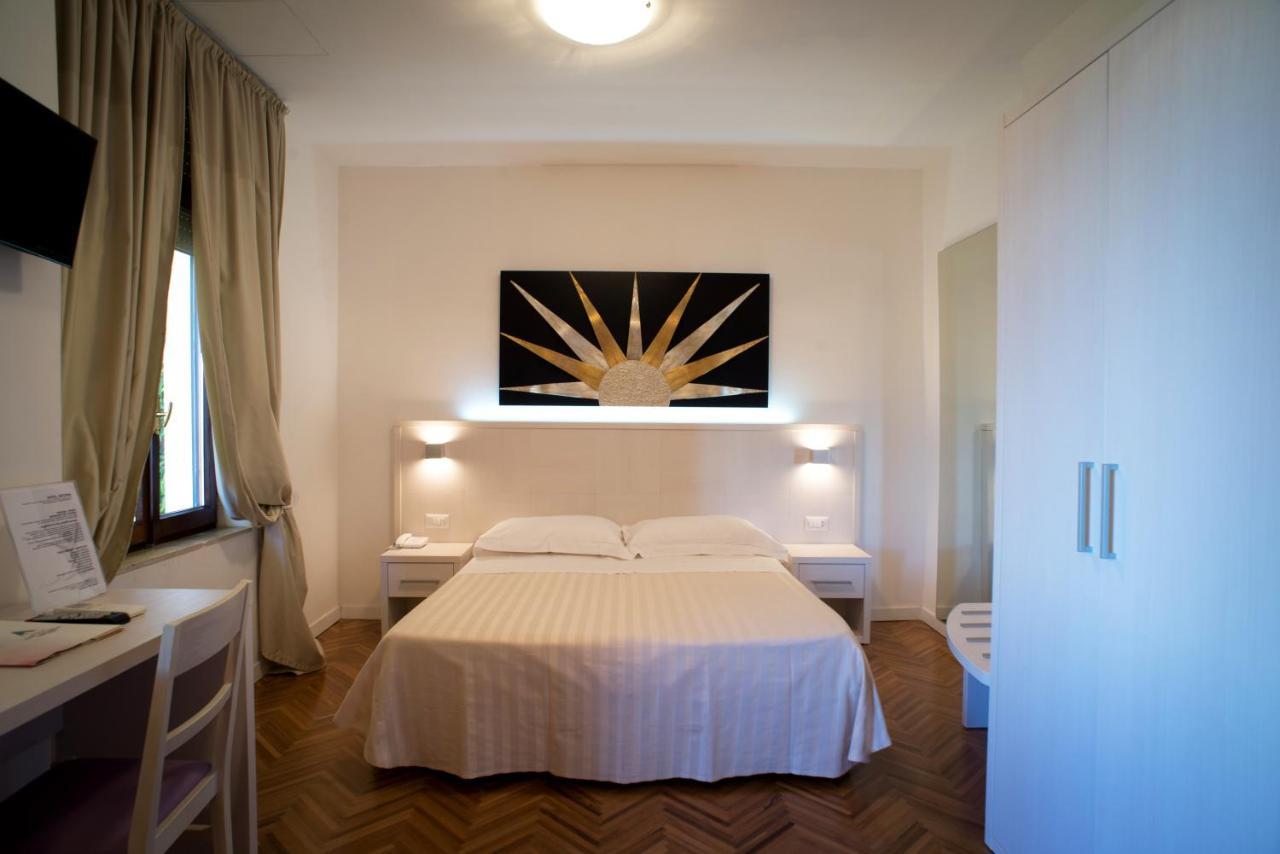Hotel Astoria Fermo Buitenkant foto