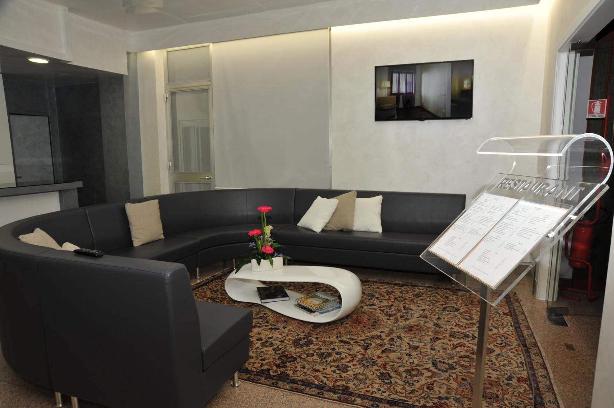 Hotel Astoria Fermo Buitenkant foto