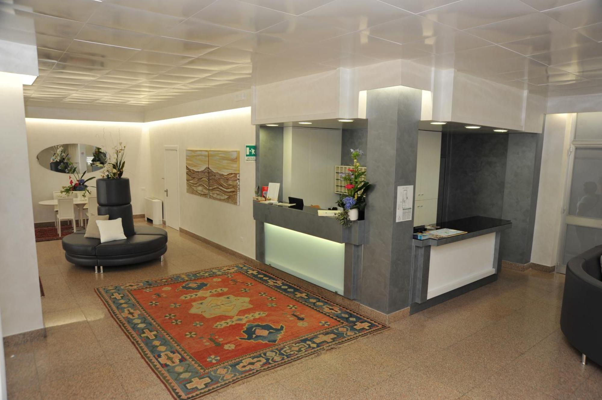 Hotel Astoria Fermo Buitenkant foto