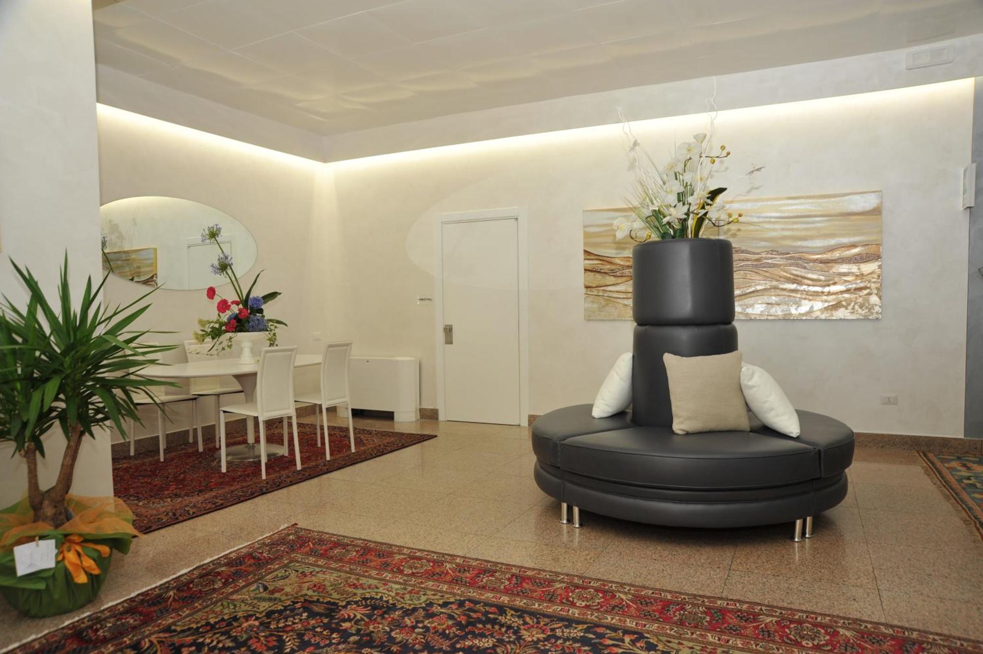 Hotel Astoria Fermo Buitenkant foto